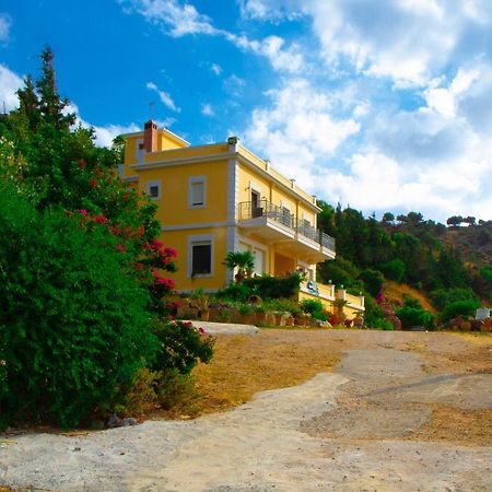 Olenia Residence Agia Pelagia  Buitenkant foto